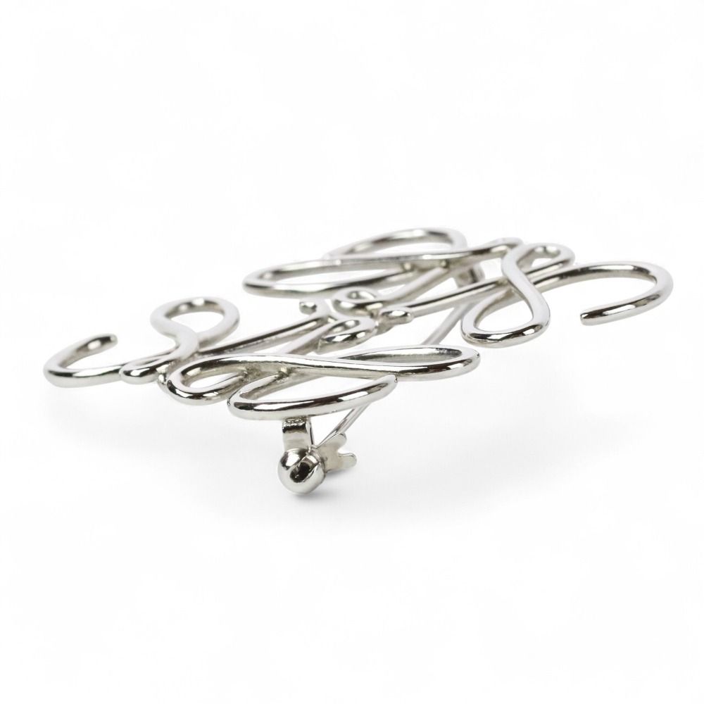 美品 LOEWE ロエベ アナグラム ブローチ ロゴモチーフ シルバーカラー