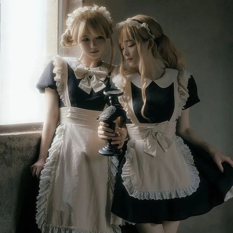 ロリータ 女僕風 古典クラシカル メイド服 短め＆長めOPドレス レースフリル付き ブラック＆アイボリー セットアップ 短袖 手袋 仮装 イベント用