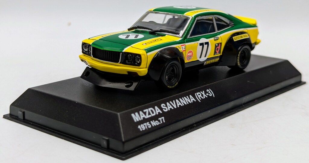 京商 1/43 MAZDA SAVANNA (RX-3) 1975 No.77 京商 1/43 MAZDA サバンナ RX-3 1975 NO.77 (イエロー/グリーン