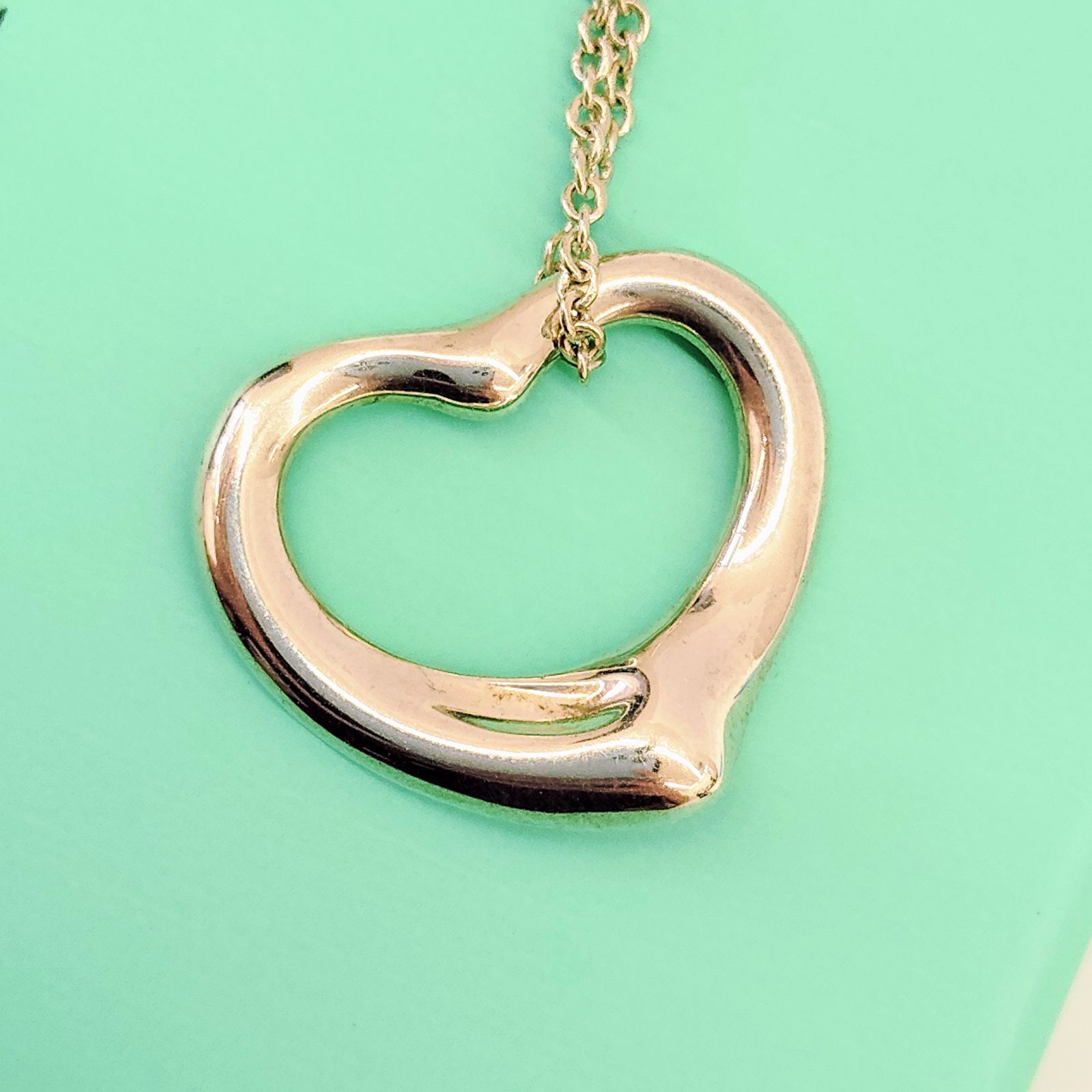 Tiffany & Co. ハートモチーフ ネックレス Tiffany & Co. ハート型ネックレス - メルカリ