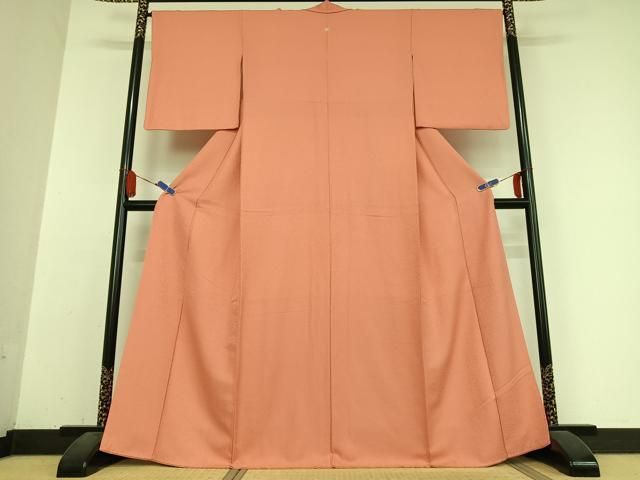 平和屋着物 上質な色無地 紋意匠 甚三紅色 正絹 AABB0352zg