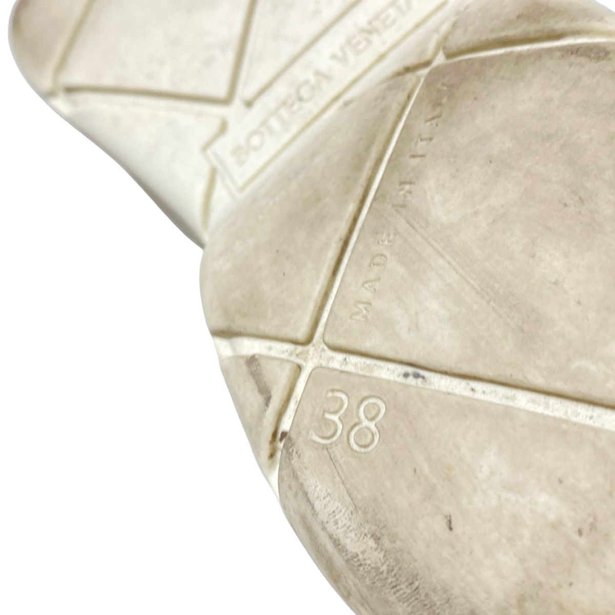  BOTTEGA VENETA ボッテガヴェネタ ショートブーツ 38 レディース - アイボリー インソール取外し可 ブーティ ブーツ