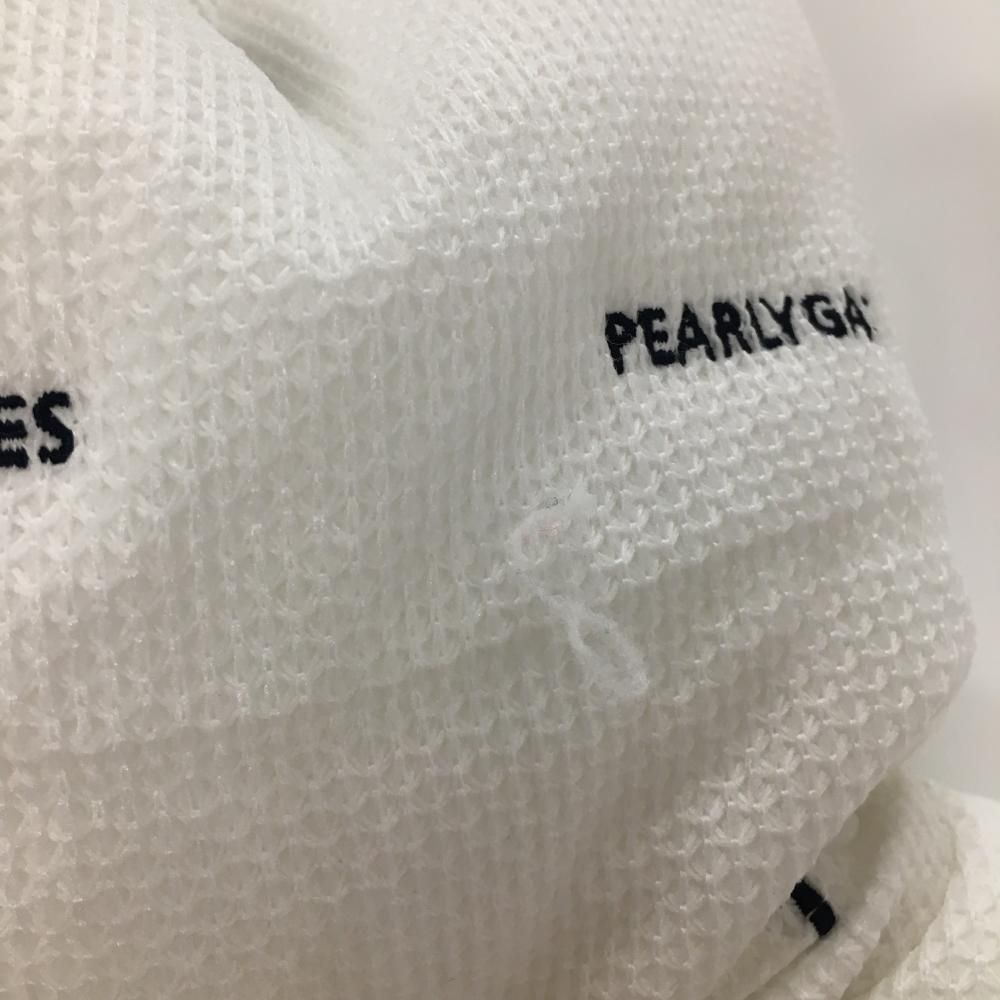 ロゴ刺しゅう総柄