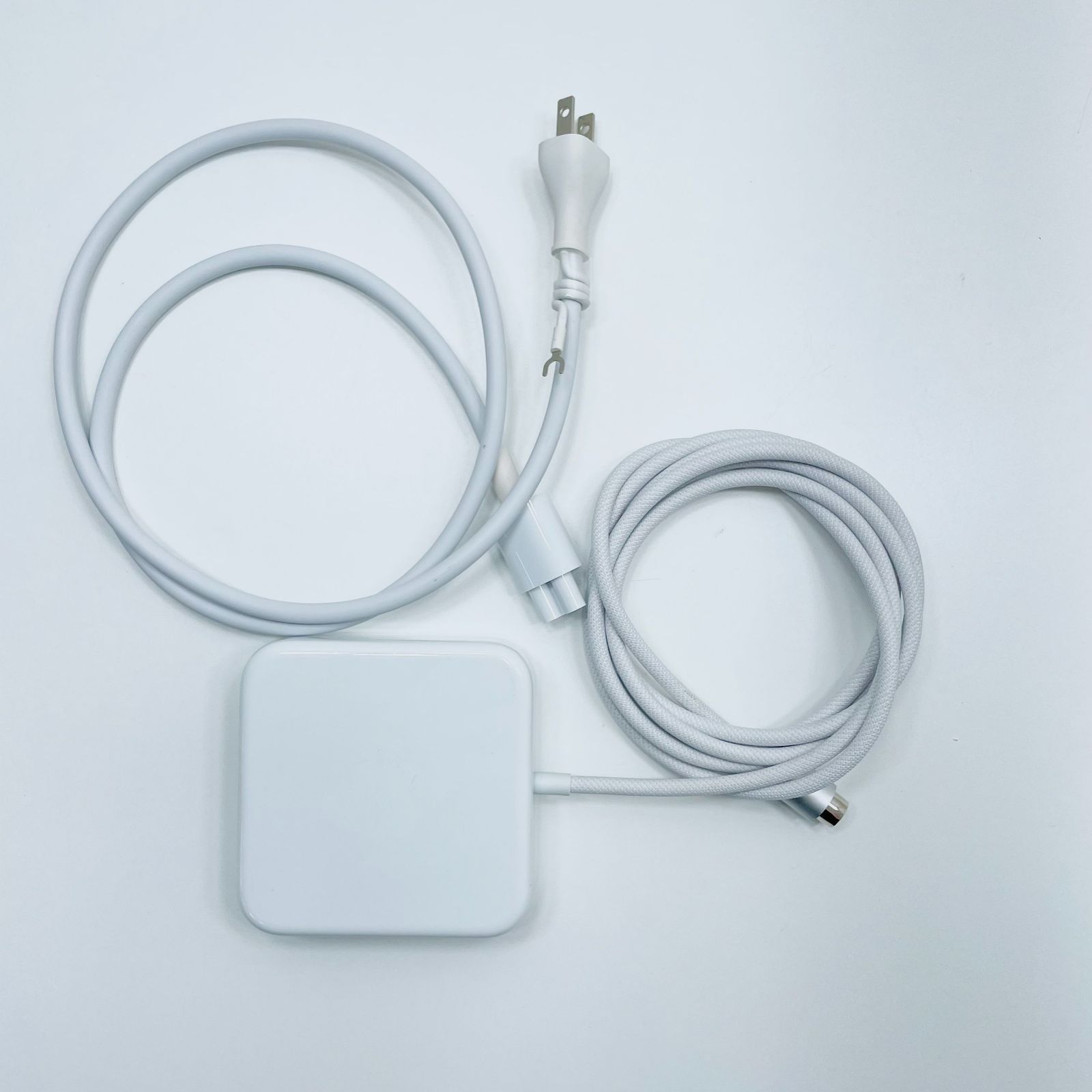 Apple iMac 24インチ用 143W 電源アダプタ A2290