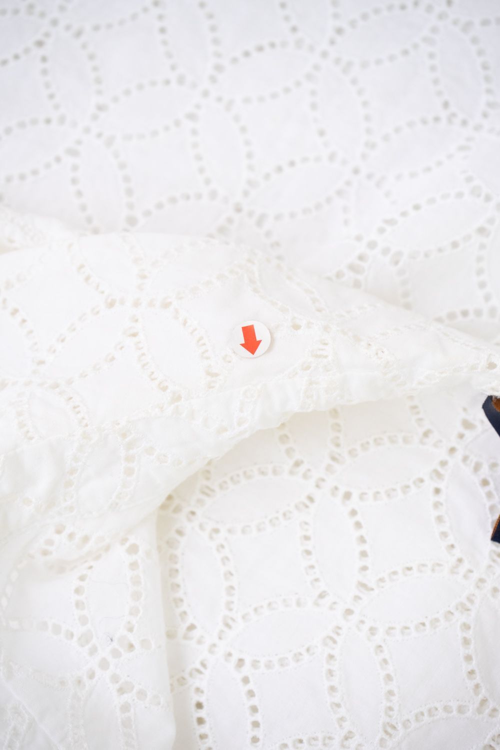 モノグラム レース