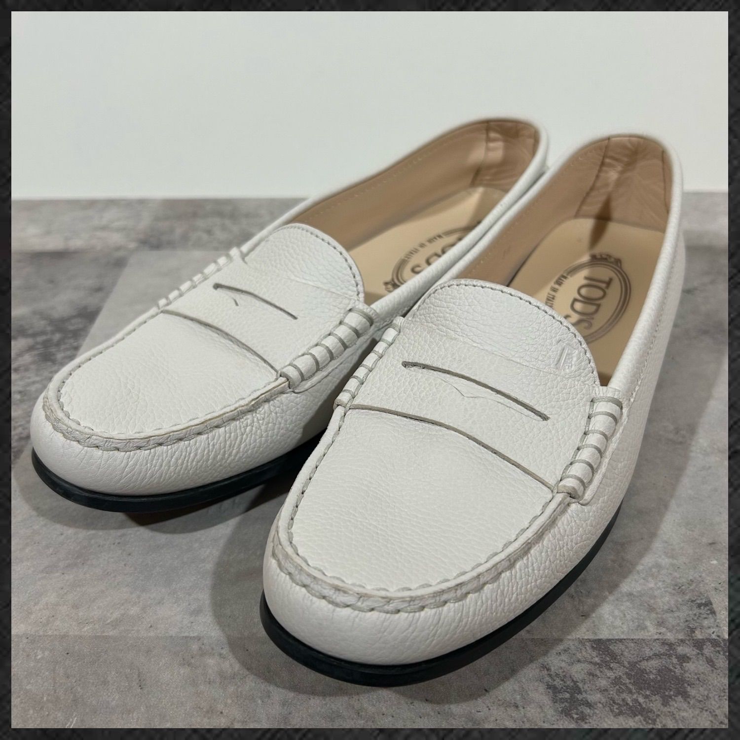★トッズTOD'S ドライビングシューズ24cm薄ベージュ カーフ⭐ローファー TOD'S - トッズ TOD'S ドライビングシューズ ローファー カーフ