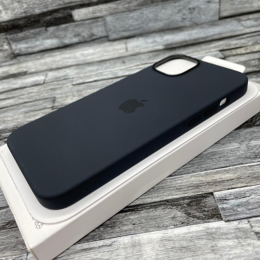 新品 Apple 純正 iPhone14 Plus シリコンケース ミッドナイト 黒 新品 Apple 純正 iPhone14 Plus シリコンケース ミッドナイト 黒