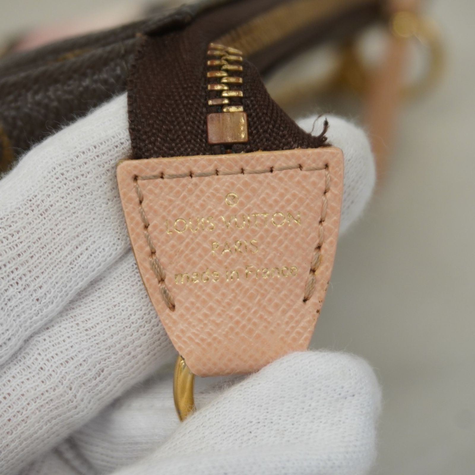 Vuitton ルイ