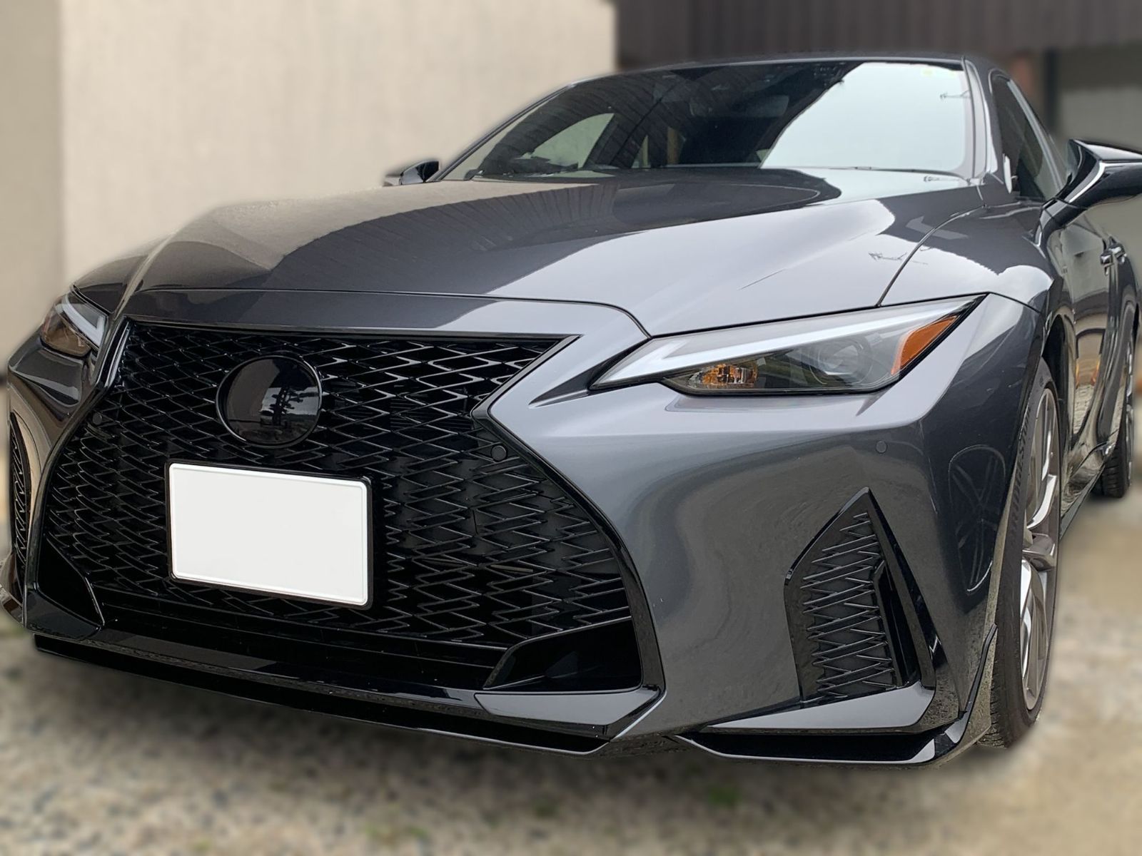 Tint+カット済 IS 30系 III型 後期 エンブレム スモークフィルム(ブラックスモーク5％ 前後セット) IS レクサスIS is IS300h/IS300/IS350/IS500 ASE30/GSE31/AVE30/AVE35/USE30