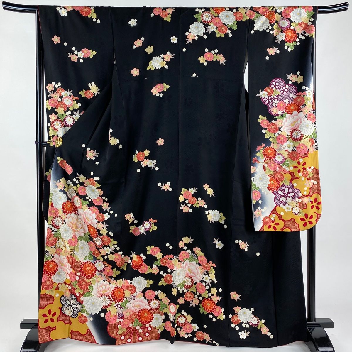 振袖 身丈165.5cm 裄丈67.5cm L 袷 花籠 牡丹 金糸 金彩 黒 正絹