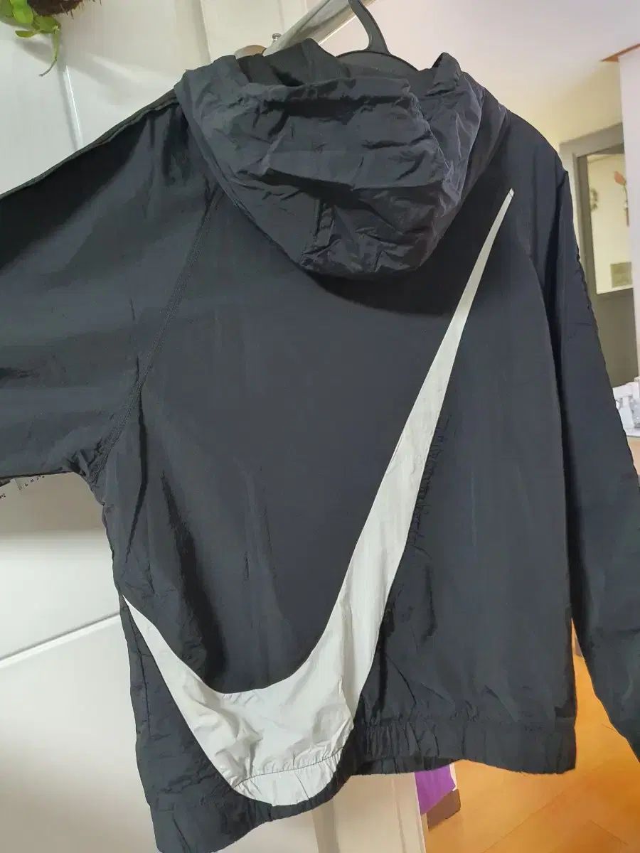 NIKE ナイキ スウッシュ ウーブン アノラック 黒