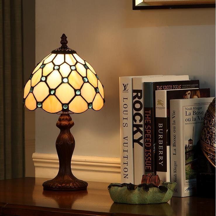 ◆芸術品◆ステンドランプ ステンドグラス アンティーク レトロな雰囲気 室内装飾 ティファニー技法 照明