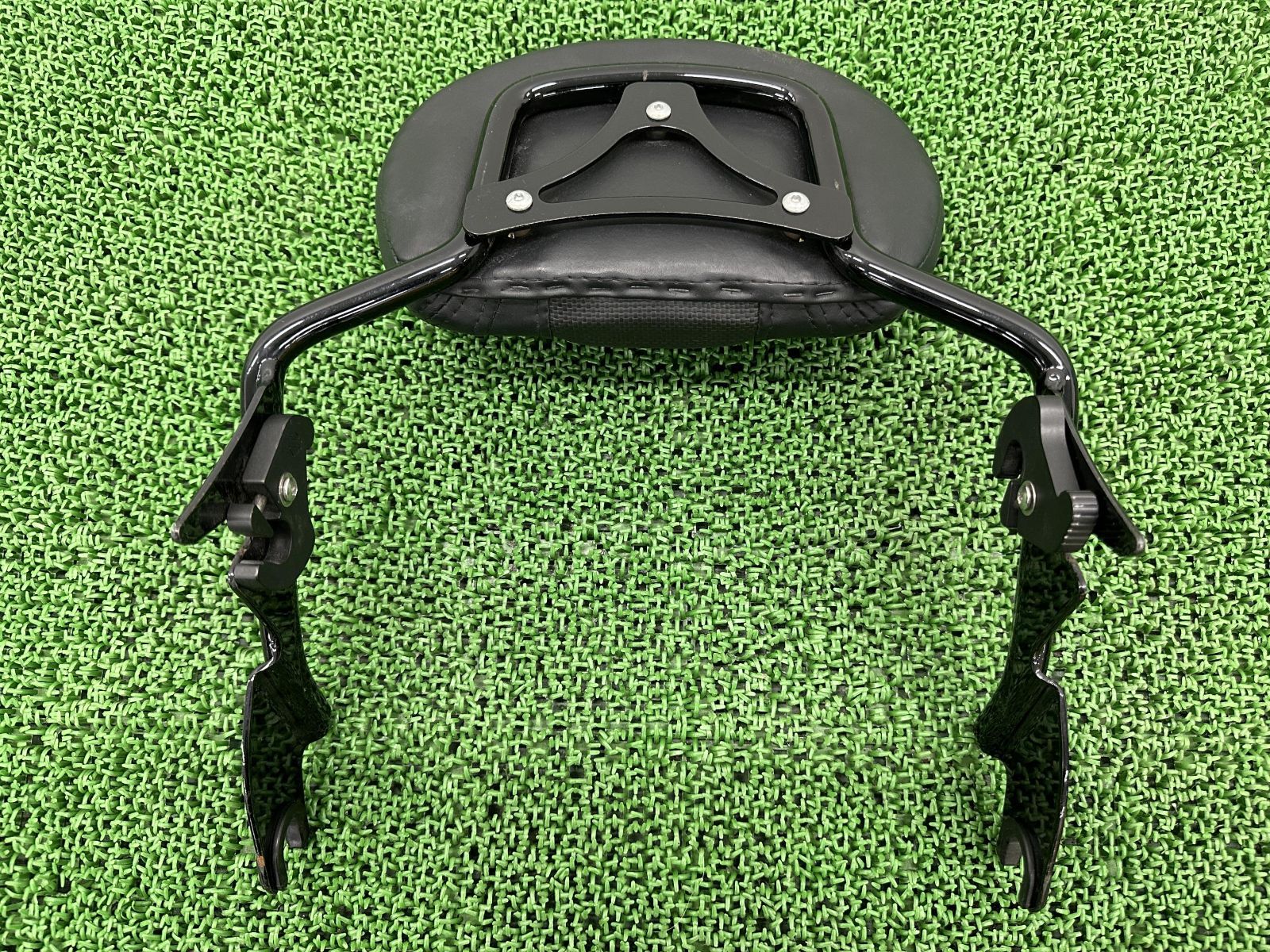 ツーリング バックレスト ハーレー 純正 中古 09年～23年