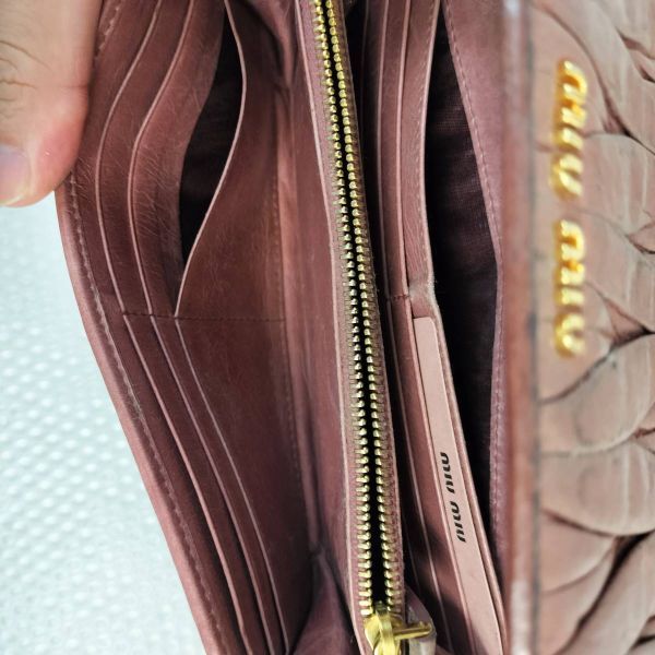 定価5.2万/購入証明付☆miumiu/ミュウミュウ☆牛革/マテラッセ/長財布  