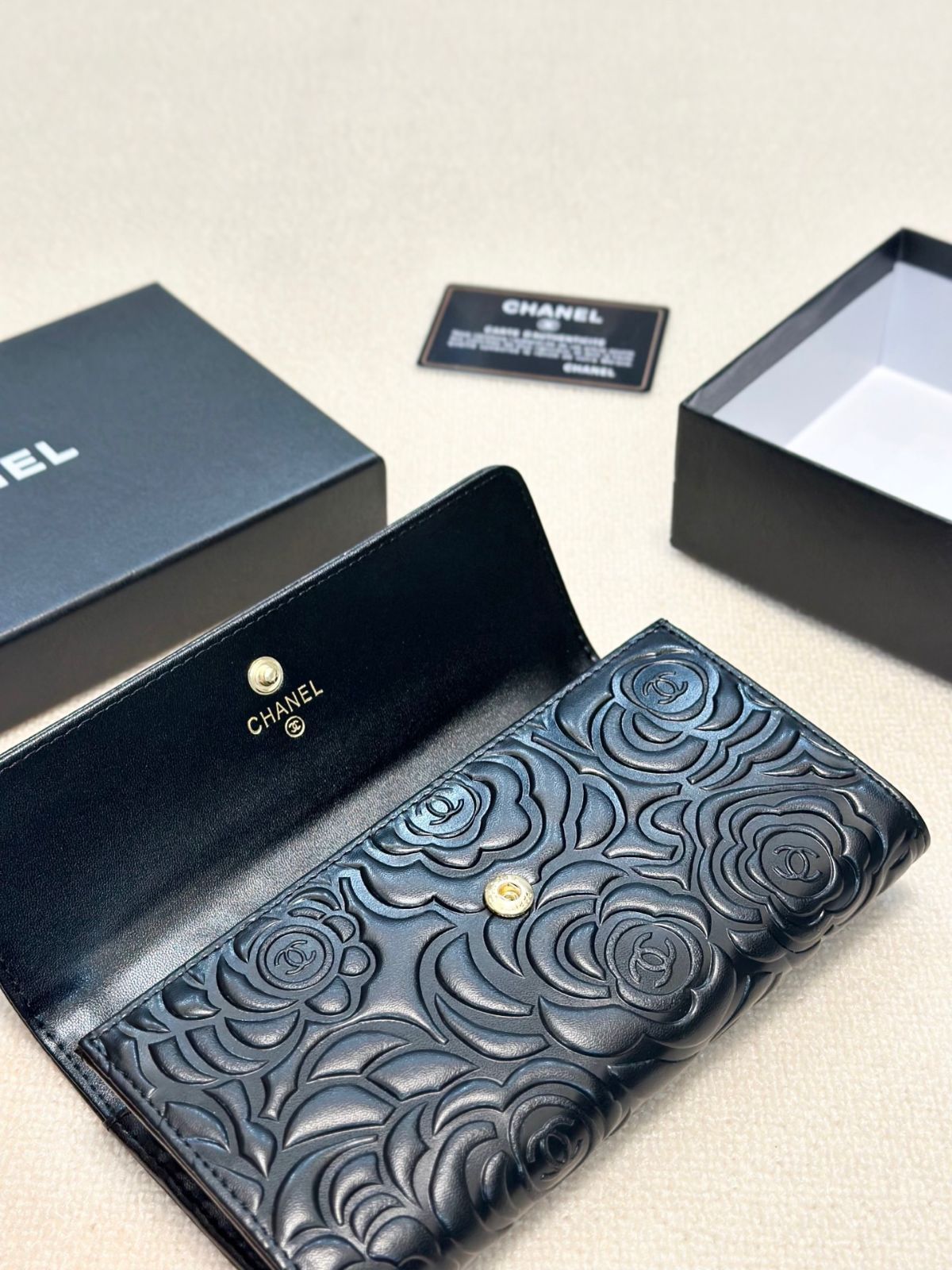 【カメリアがアクセント＊】特別感をプラス◆ CHANEL ベルト 本日特価] シャネル レディース ウォレット カメリアデザイン