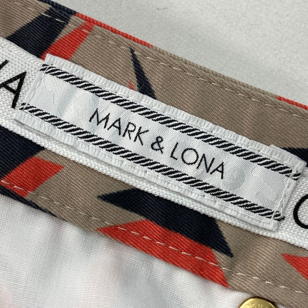 サイズ：M MARK&amp;LONA マークアンドロナ  ショートパンツ 総柄 ブラウン系 [240001285160] ゴルフウェア レディース ストスト サイズ：M MARK&LONA マークアンドロナ ショートパンツ 総柄