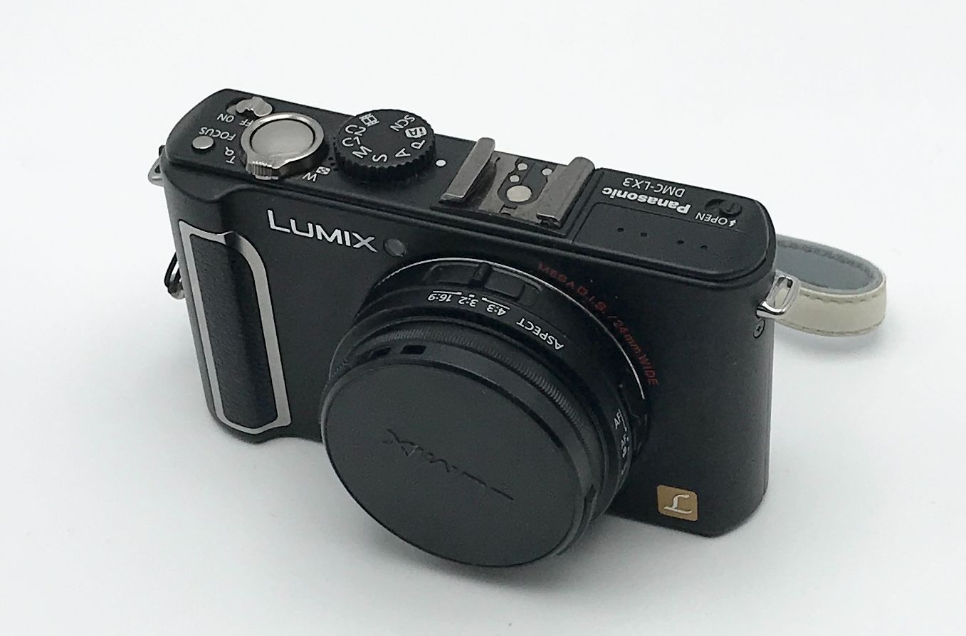 パナソニック デジタルカメラ LUMIX LX3 ブラック DMC-LX3-K｜デジタル