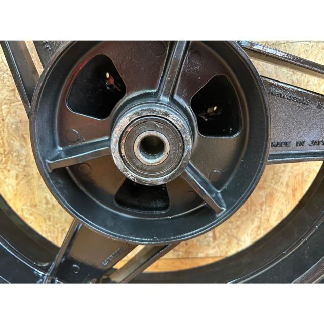 しお バイク 72107 KAWASAKI カワサキ ZX-10？ 18×MT4.50 R-1220 ホイール
