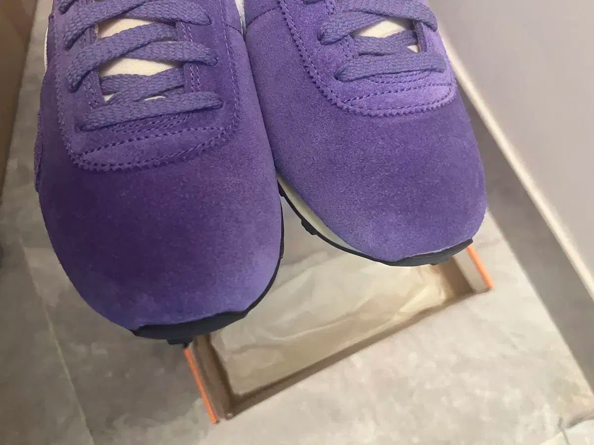 ナイキモンストリオールレーサーパープル 270