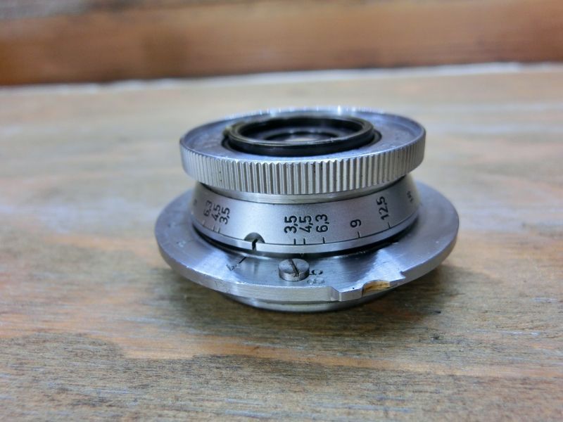 7399 Leica