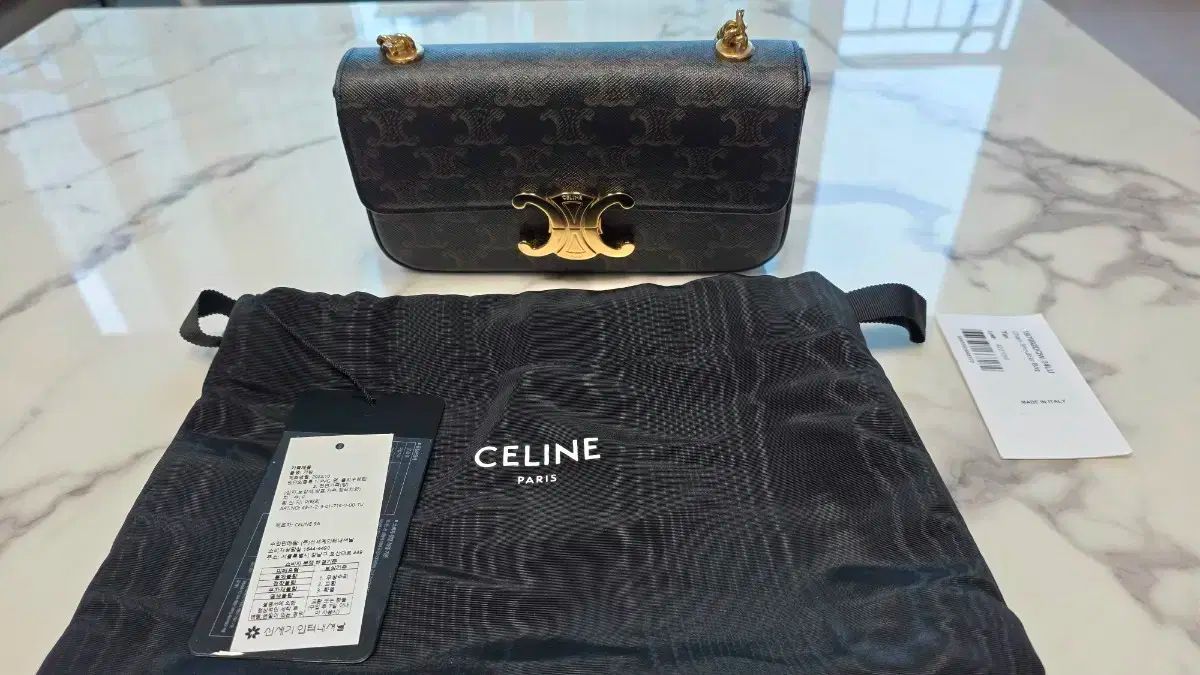 Celine セリーヌ トリオンフ チェーンバッグ