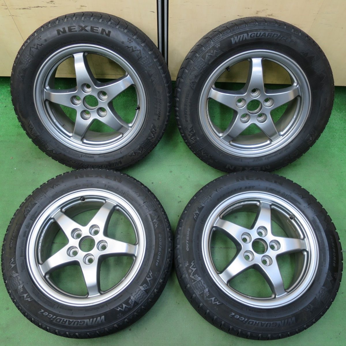 4本価格！21年☆トヨタ SAI サイ 純正 205/60R16 スタッドレス
