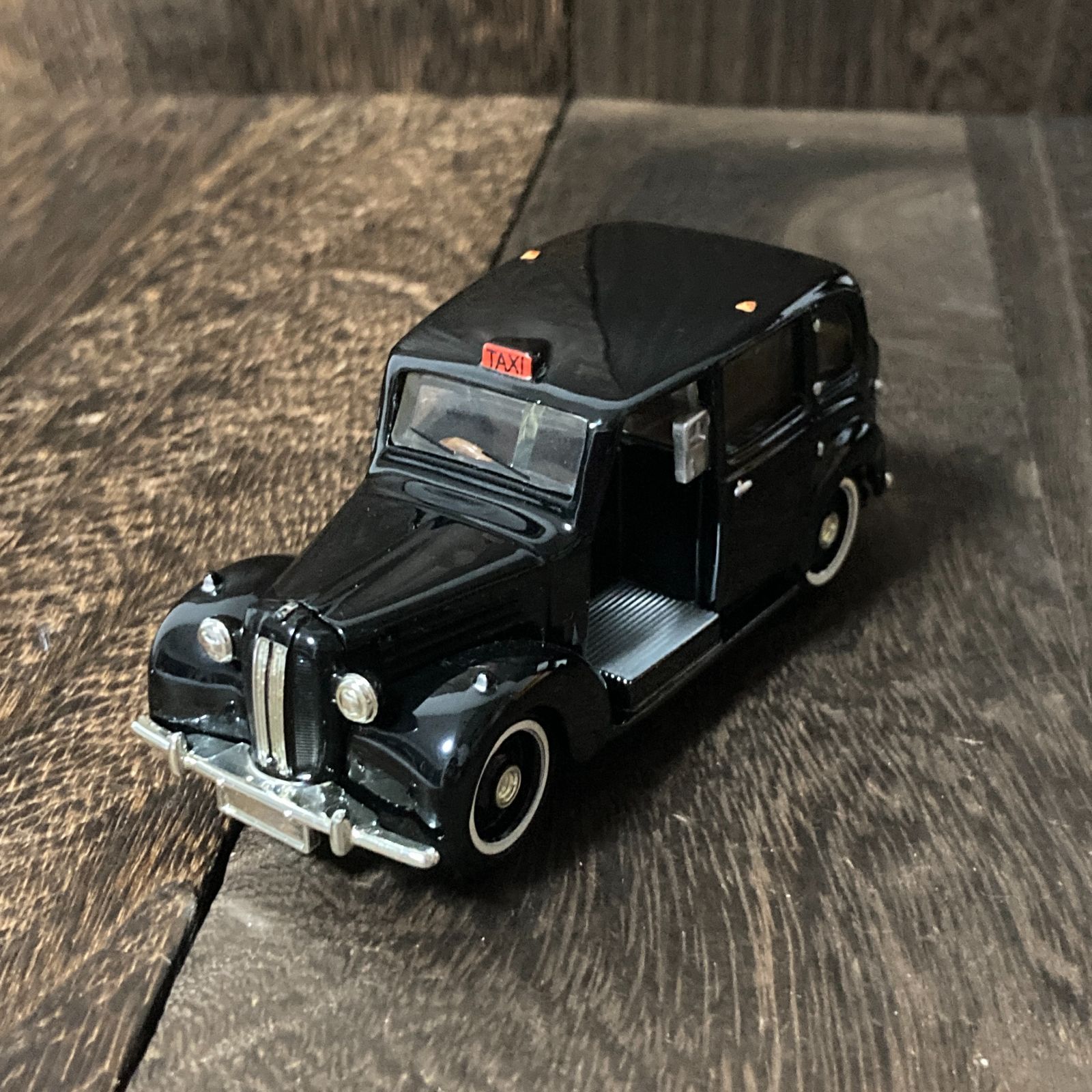 1958 Austin FX3 ロンドンタクシー ミニカー ＃㉘ オースチン Austin FX3 ロンドンタクシー London Taxi (1958) 1/43