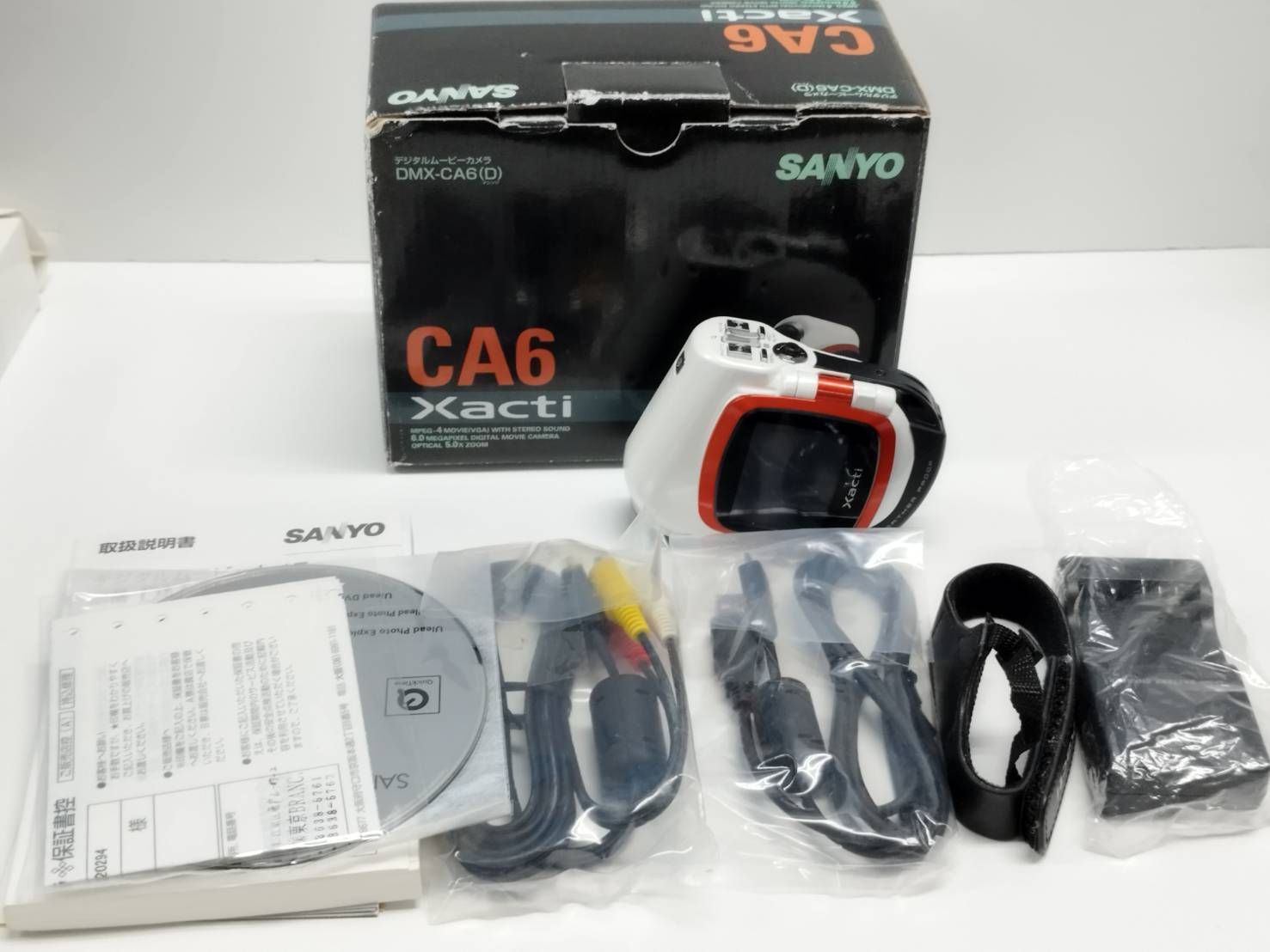良品】SANYO Xacti DMX-CA6 デジタルムービーカメラ - メルカリ