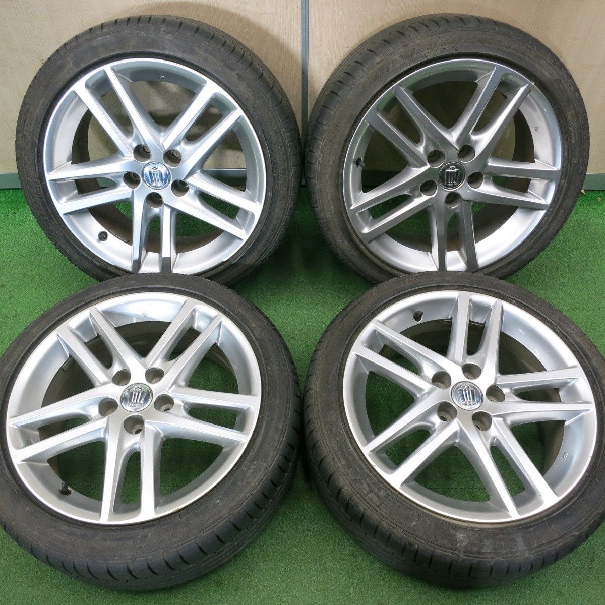 送料無料] キレイ☆トヨタ 200系 クラウン アスリート 純正 225/45R18 