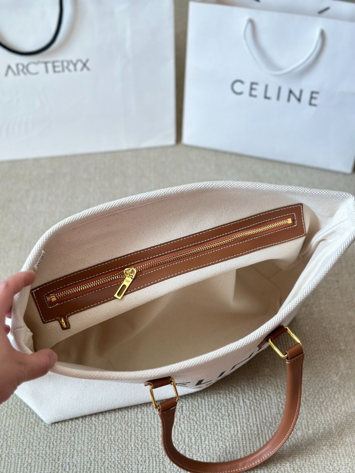 レア【CELINE】キャンバス TRIOMPHE ショッピングバッグ レア【CELINE】キャンバス TRIOMPHE ショッピングバッグ (CELINE