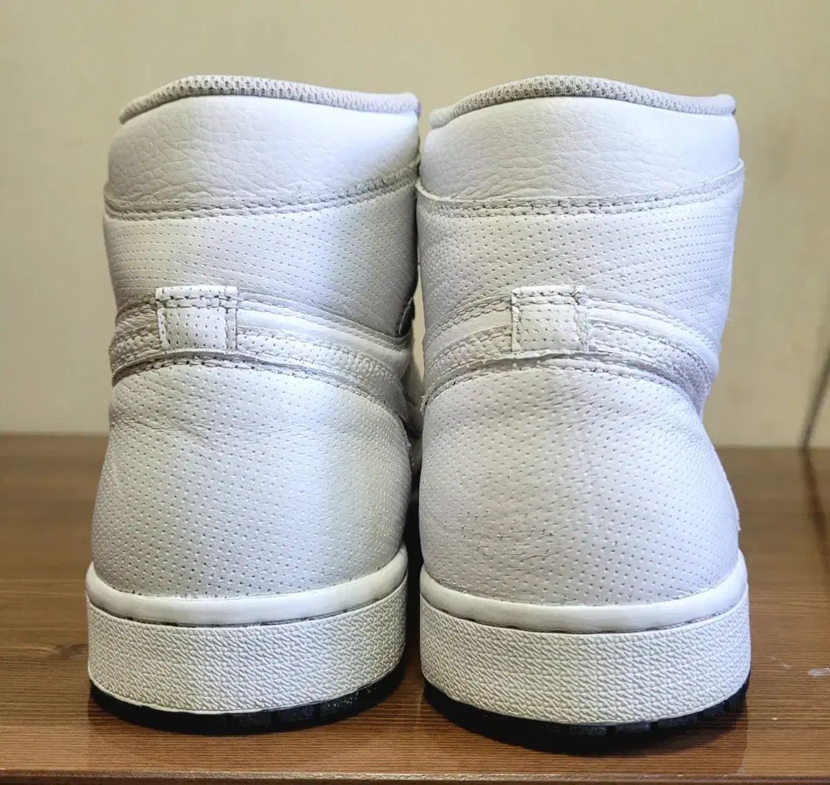 ジョーダン 1 ハイ オールホワイト 275mm WWW_OLIVIERBERNSTEIN_COM