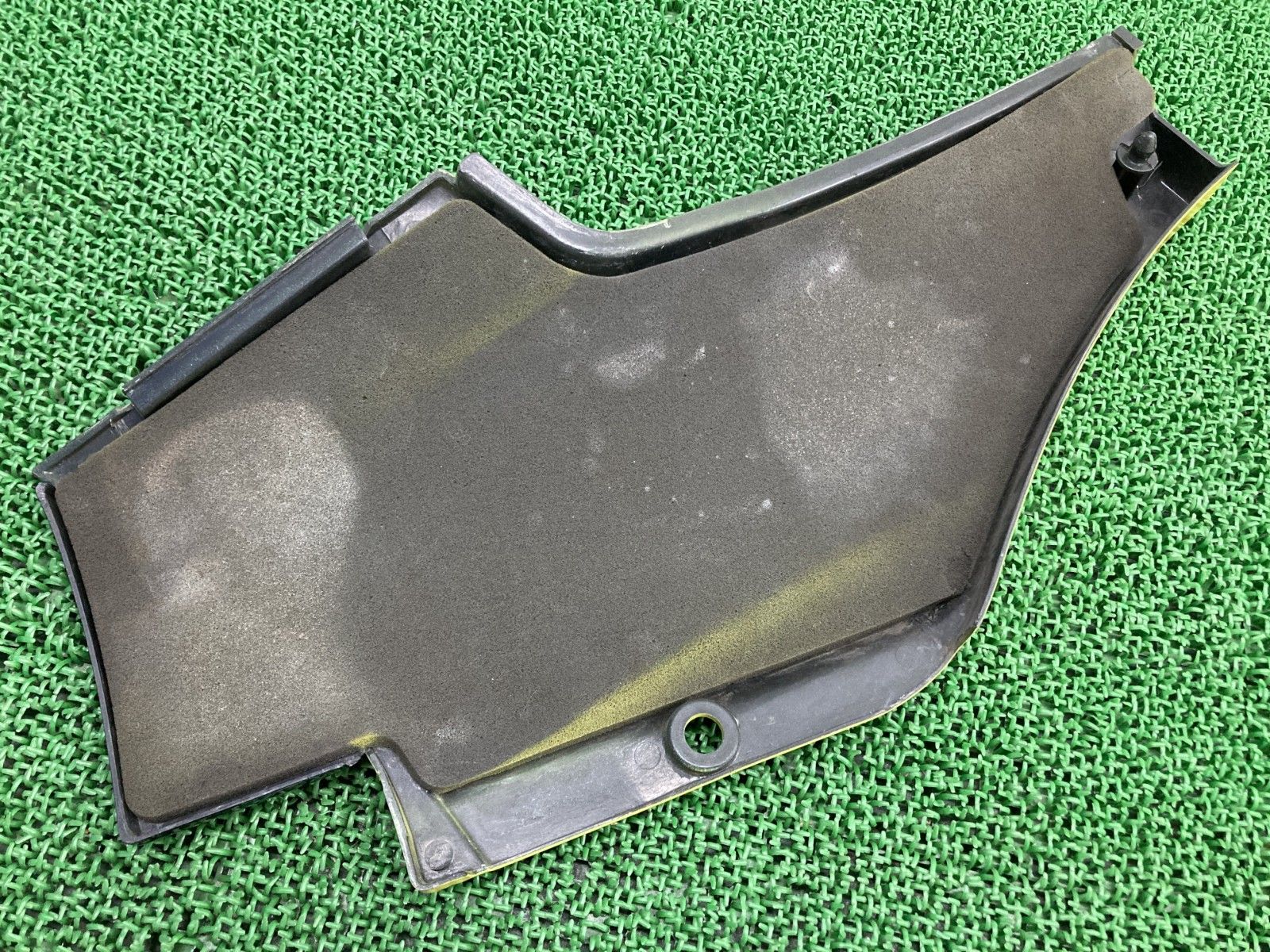 GPZ900r 純正インナーカウル カワサキ GPZ900R インナーカウル 左右 55028-1066/55028-1067 純正