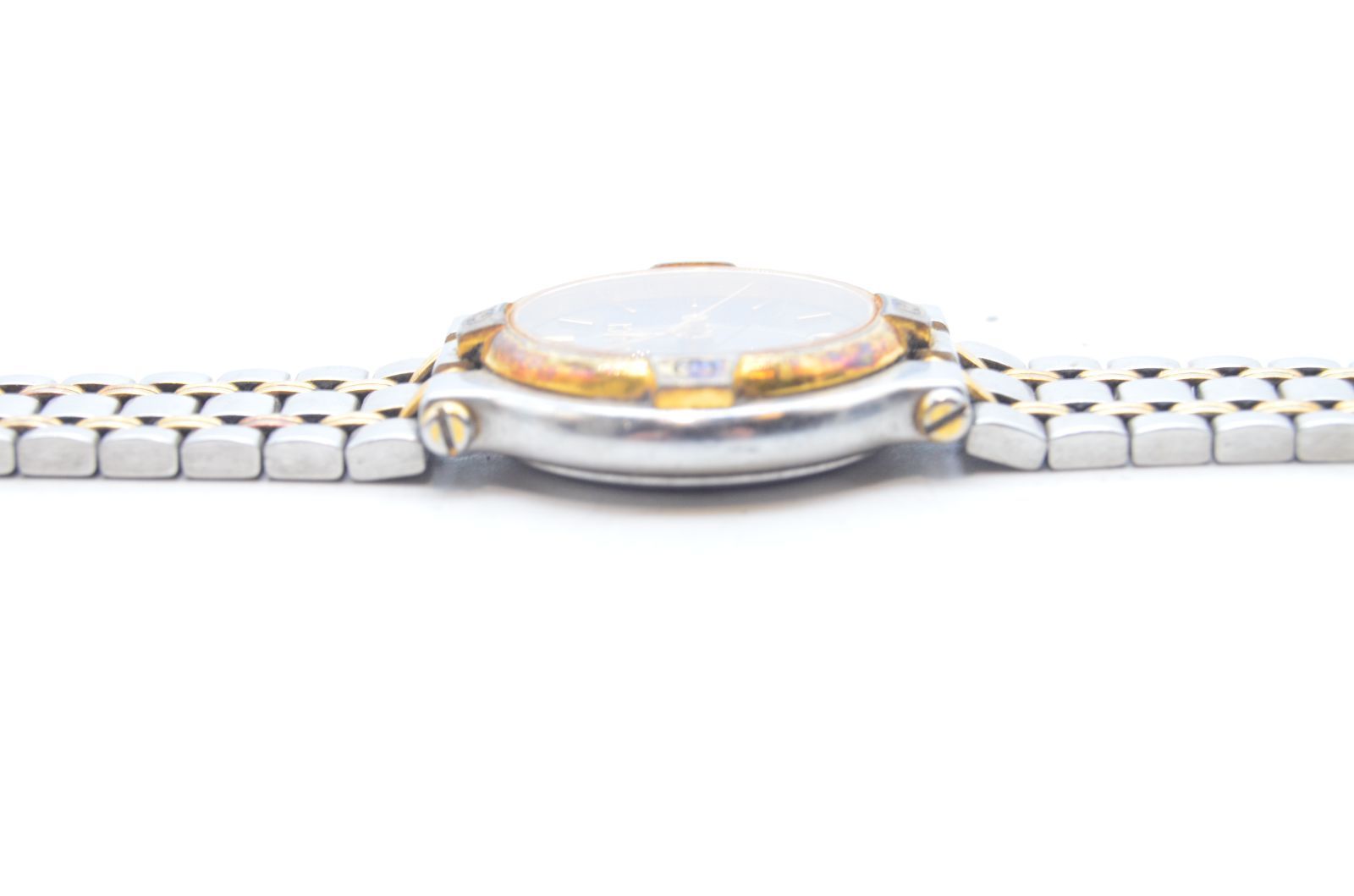 良品】 ヴィンテージ GUCCI 腕時計 9000L グッチ 革ベルト 23mm 型押し