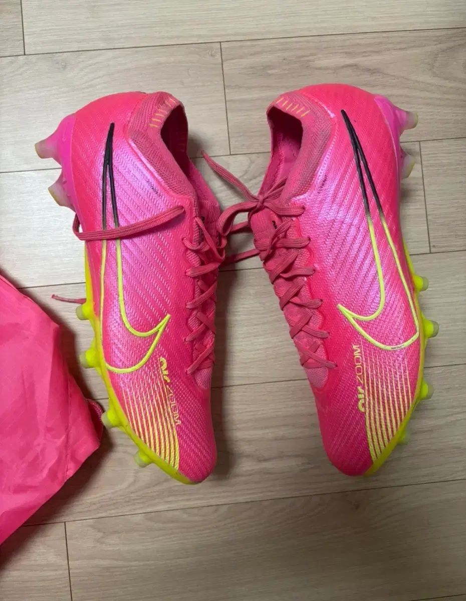 NIKE ナイキ