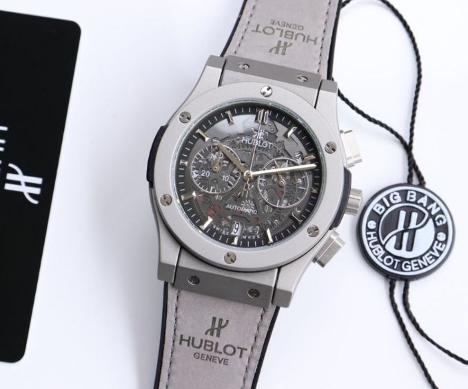 【新品未使用】Hublot マネークリップ ウブロ HUBLOT ビッグバン アエロバン レッドデビル26 香川真司