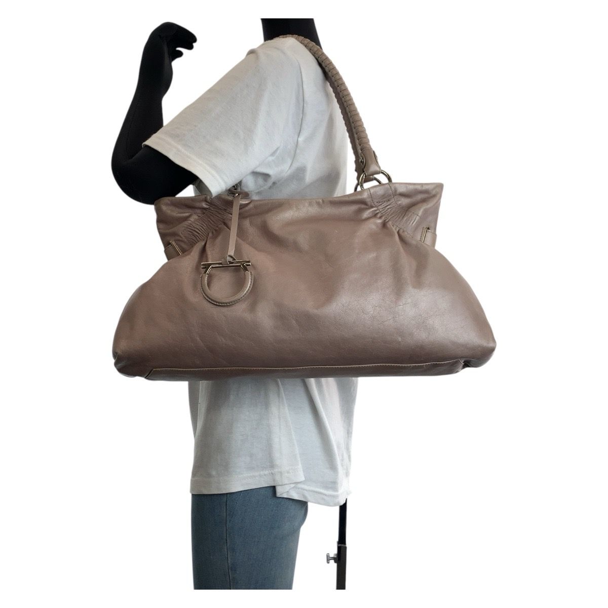 Salvatore Ferragamoフェラガモ　トートバッグ FERRAGAMO フェラガモ トートバッグ 24 0634 メンズ レザー ロゴ
