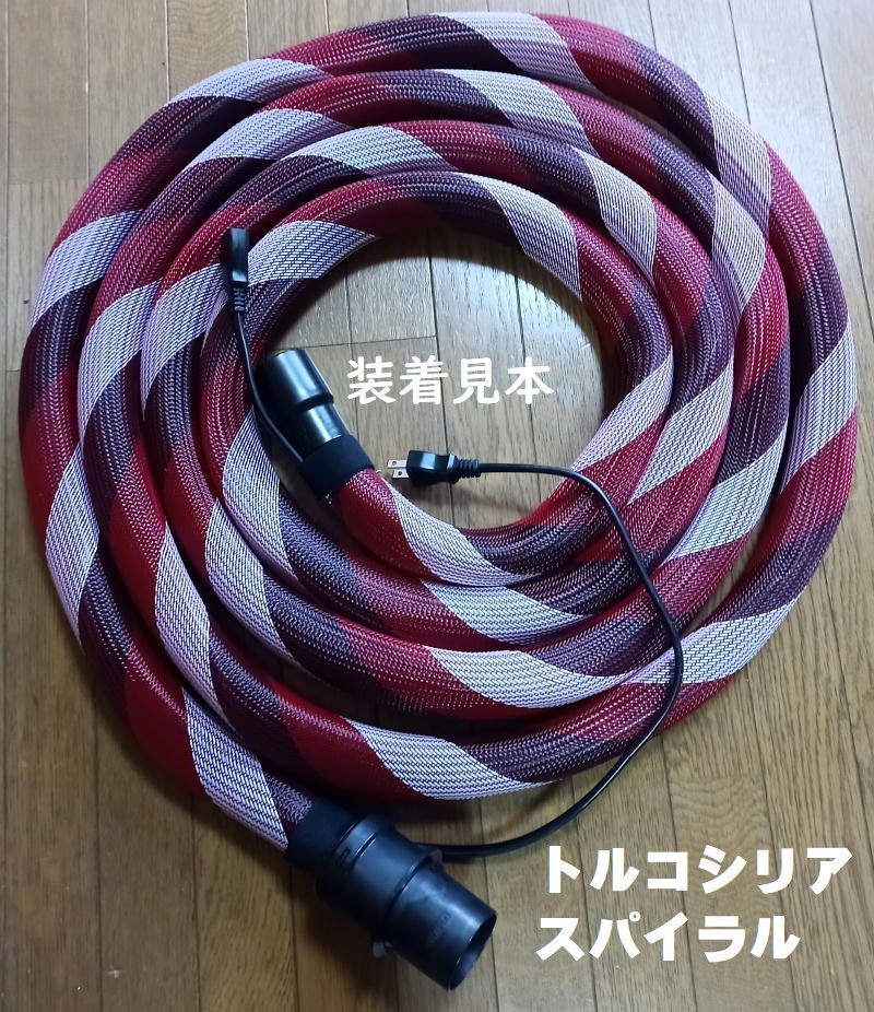 軽いマキタ集塵機用スパイラルホース 内径28x5m白&黒 割れない 軽いマキタ集塵機用スパイラルホース 内径28x5m白&黒 割れない