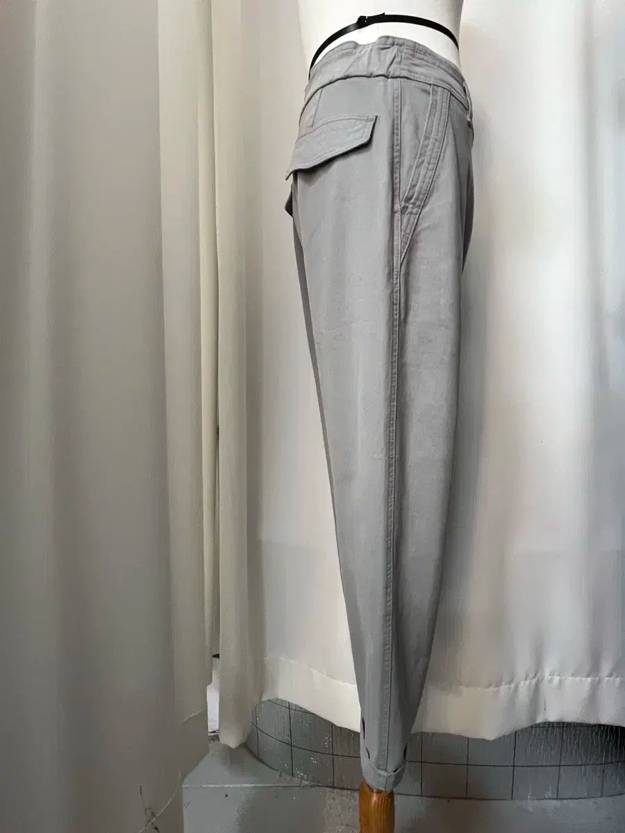 2020年 MINI 止まり ワイドフィット グレー ズボン 状態良し 64-94