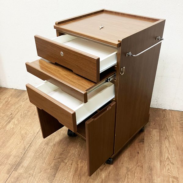 パラマウントベッド 中古 床頭台 ベットサイドキャビネット ロー