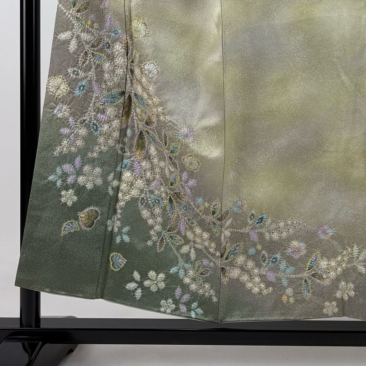 あたたみのある 訪問着 身丈154cm 裄丈61.5cm S 袷 落款あり 辻が花 銀通し ぼかし 灰緑 正絹