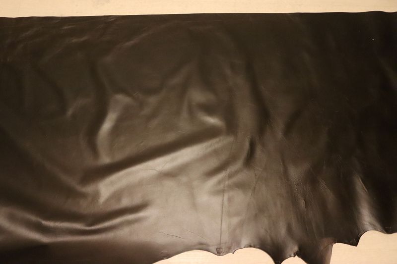 ヴィンテージ 279ds クロム革 牛革 イタリア レザー クラッキング加工 はぎれ 一枚革 レザークラフト 革 皮 本革 diy 生地 材料