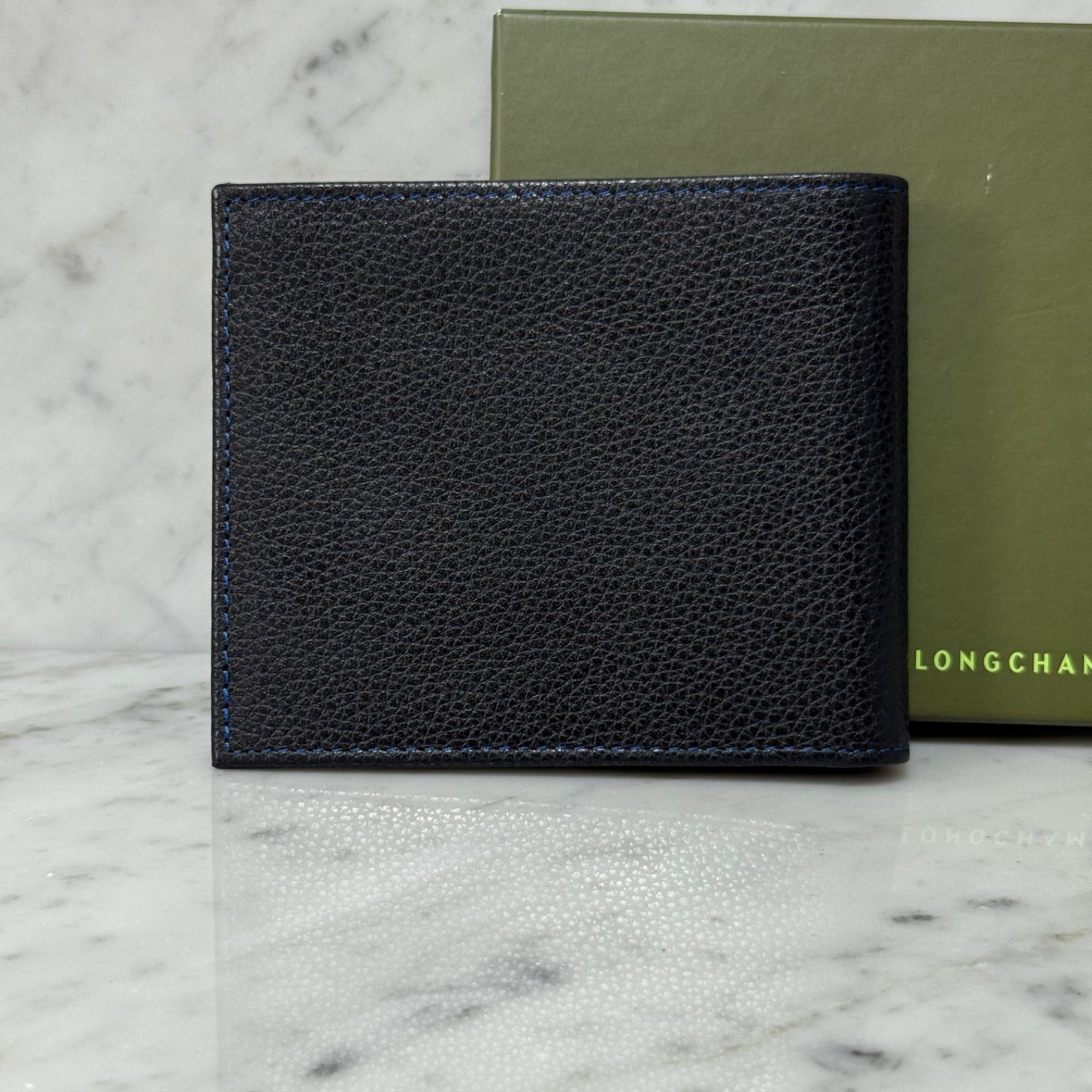 新品 未使用 Longchamp ロンシャン 二つ折り財布 ブラック 黒 本革 