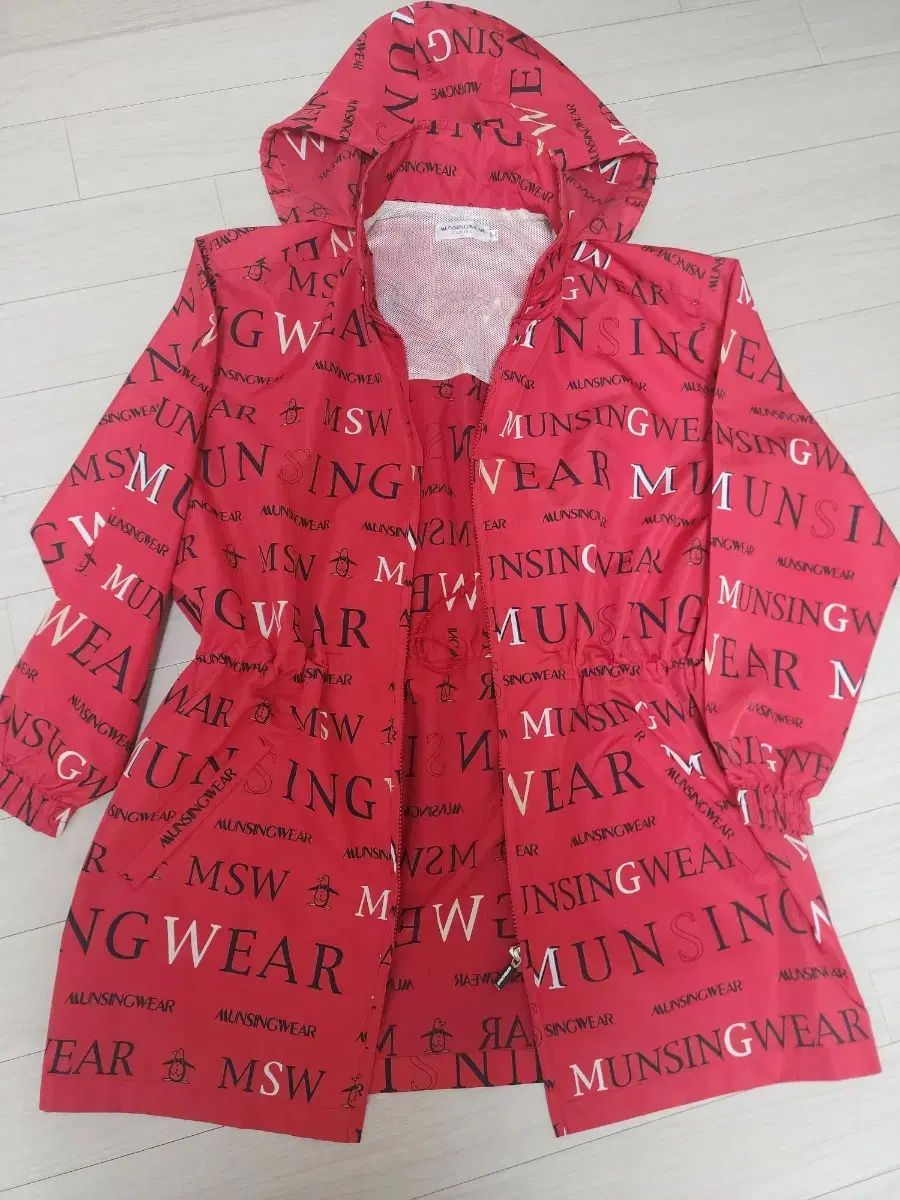 MUNSINGWEAR(マンシングウェア) ウィンドブレーカー