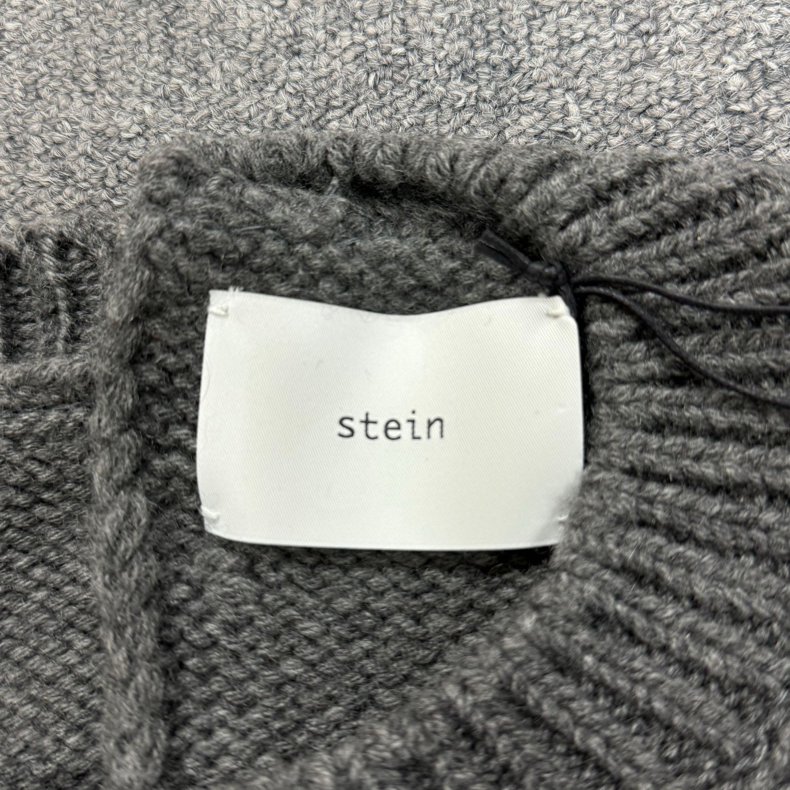 定価107800円 新品 stein 22AW CASHMERE BACK BUTTONED KNIT JUMPER 