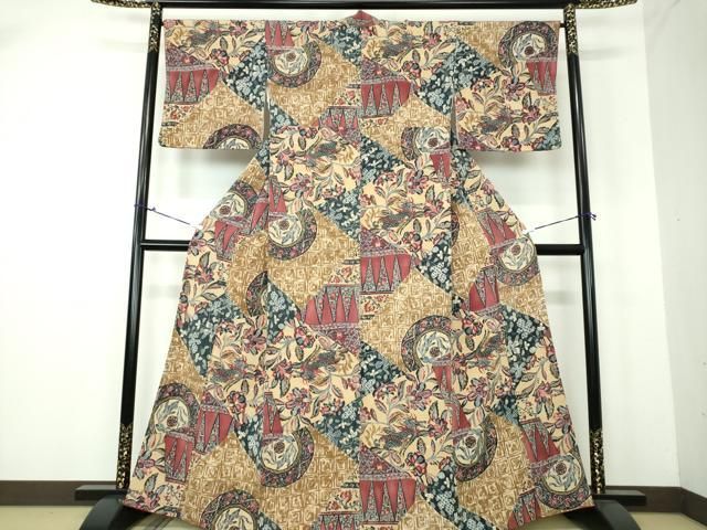 美品♪小柄な方必見♡お洒落♪【正絹 小紋】着物 扇文様 縁起柄 光沢抜群♪ 美品♪小柄な方必見♡お洒落♪【正絹 小紋】着物 扇文様 縁起柄