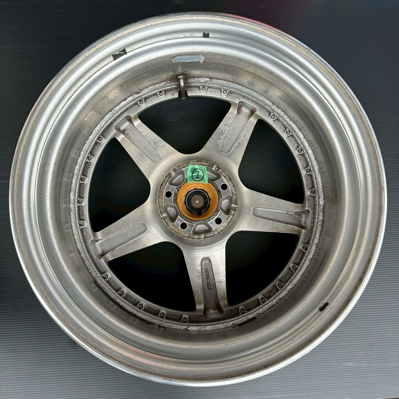 鑑賞に適した WORKホイール 20インチ リア ミニバン セダン