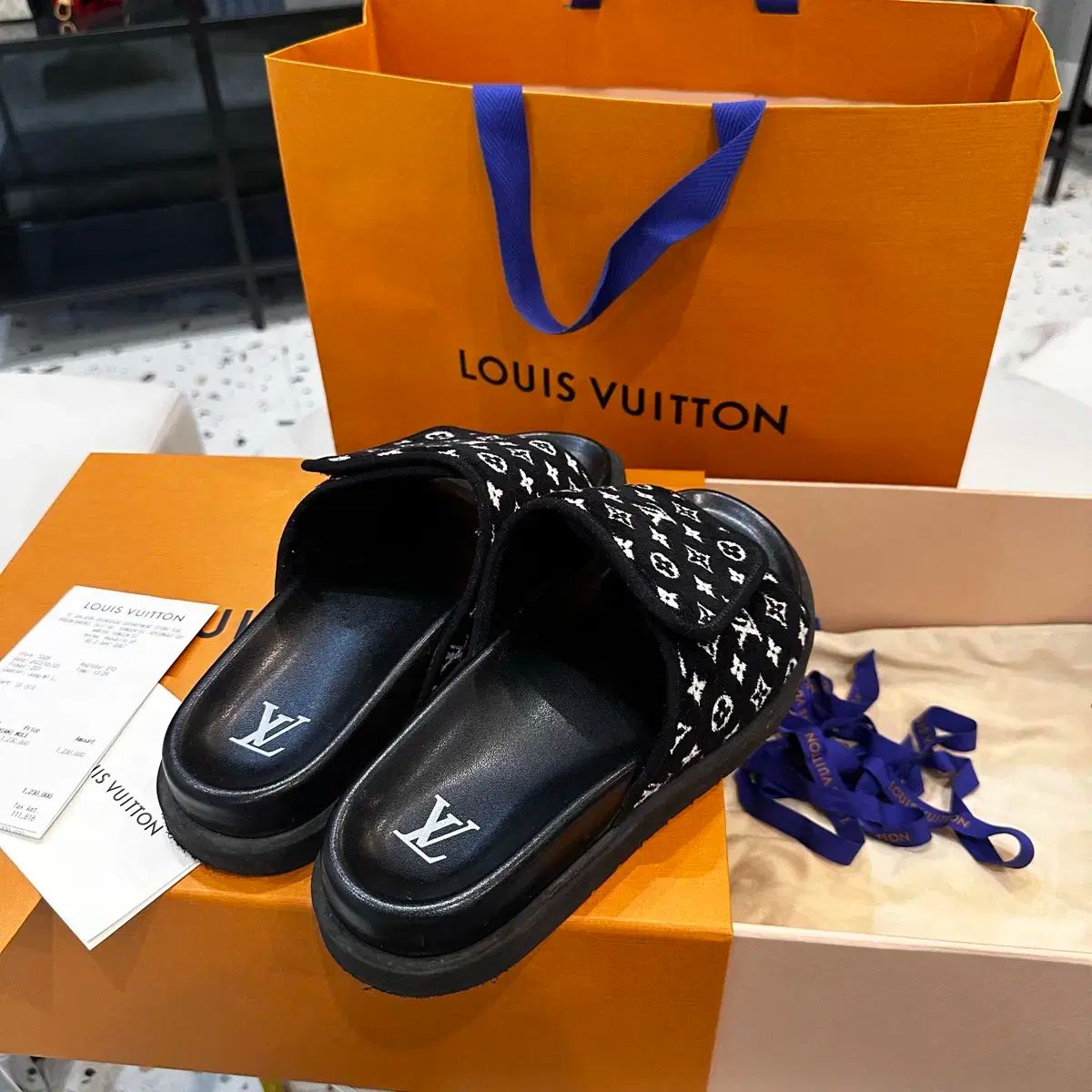 ヴィトン　サンダル　LV ルイヴィトン ルイ・ヴィトン LOUIS VUITTON LVイージーライン ミュール モノグラム