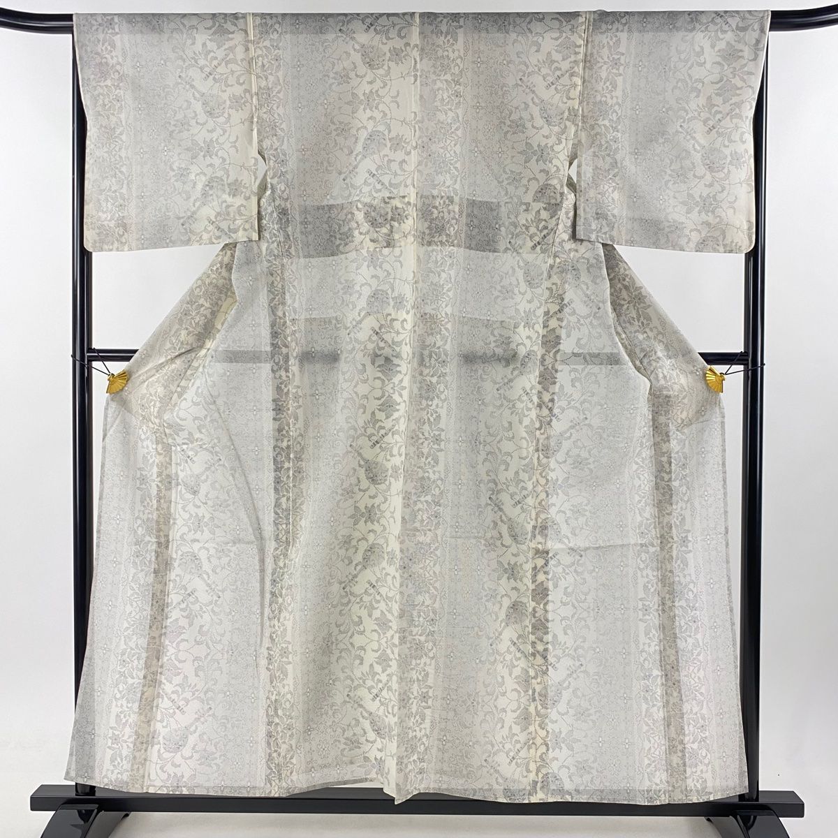紬 身丈156.5cm 裄丈66.5cm M 薄物 夏紬 花唐草 和楽器 灰白 正絹 名品