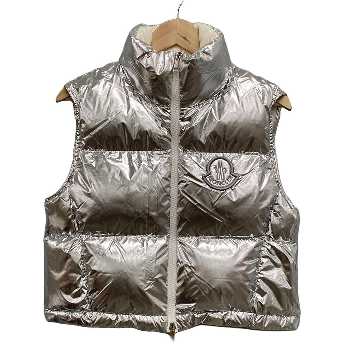 MONCLER(モンクレール) ダウンベスト サイズ0 XS レディース美品 BLAVET I20931A00057 596WH シルバー  ショート丈/冬 - メルカリ