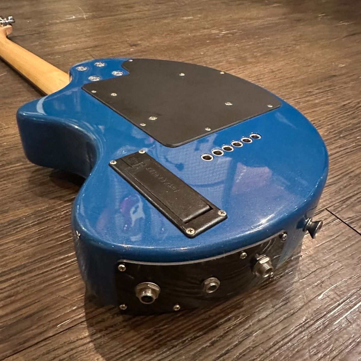 Fernandes DEGI-ZO Electric Guitar エフェクター内蔵 エレキ